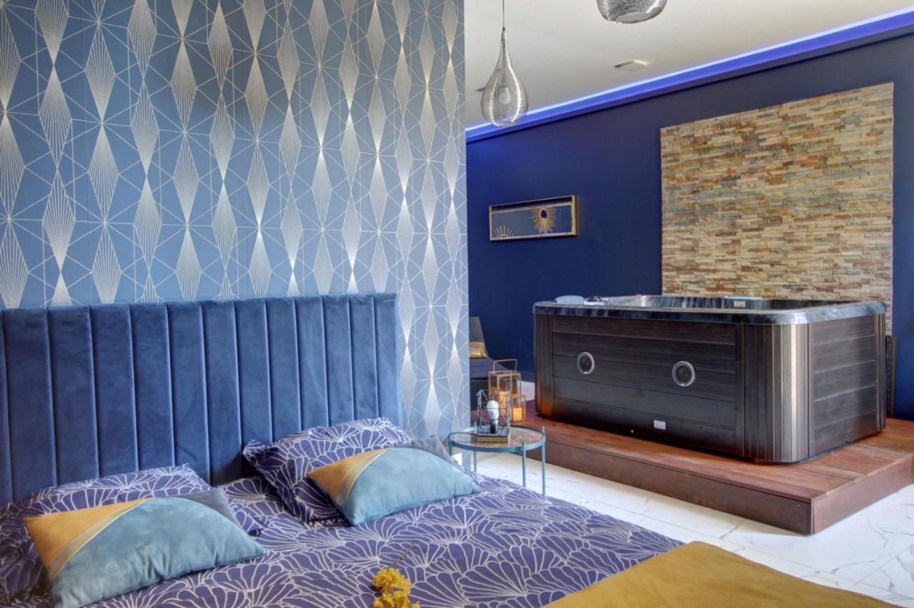 Suite Blue Jacuzzi Le Breuil  Экстерьер фото