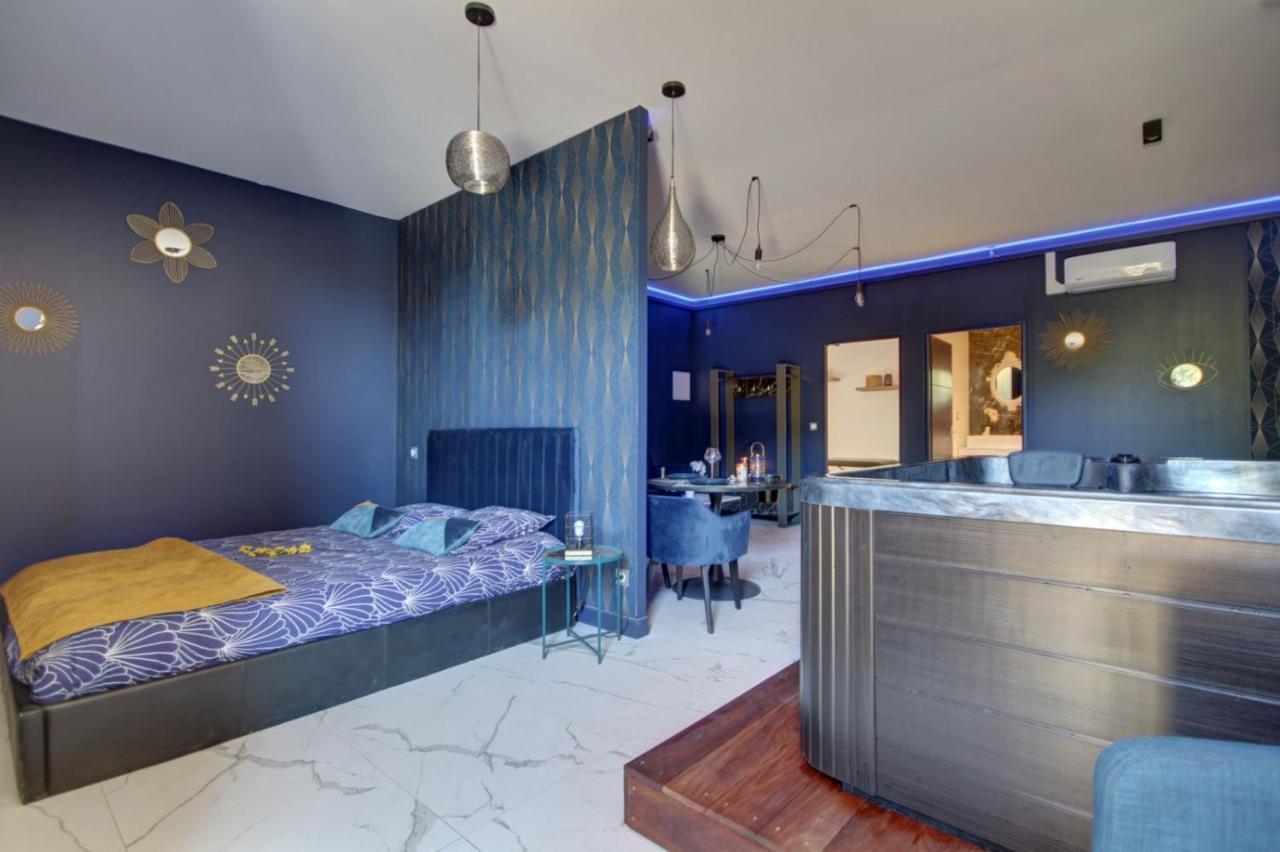 Suite Blue Jacuzzi Le Breuil  Экстерьер фото